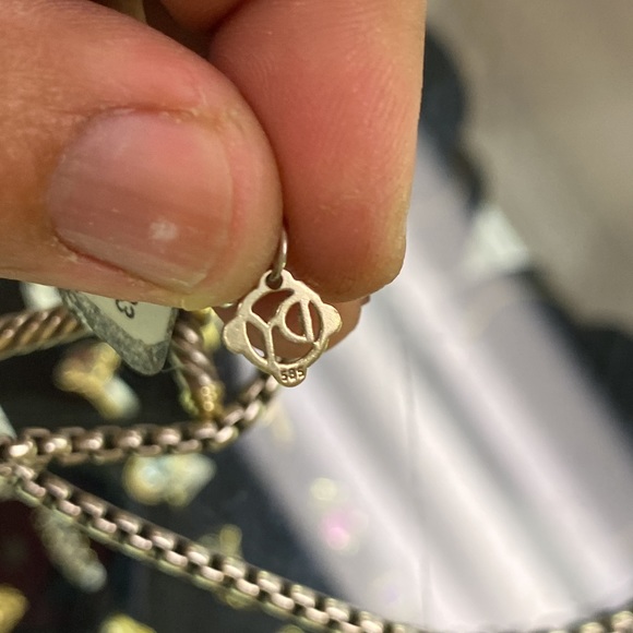 David Yurman 14k Gold & Sterling Pendant Necklace ✨No lower offers please✨ - Picture 6 of 12